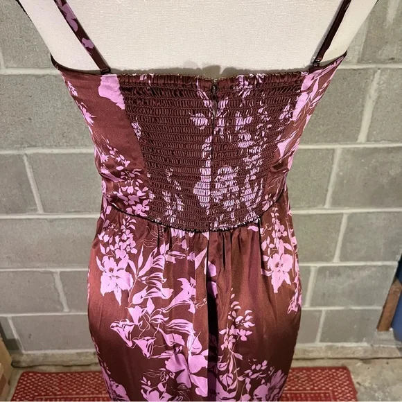 Reformation Oaklie silk dress. - Picture 6 of 14